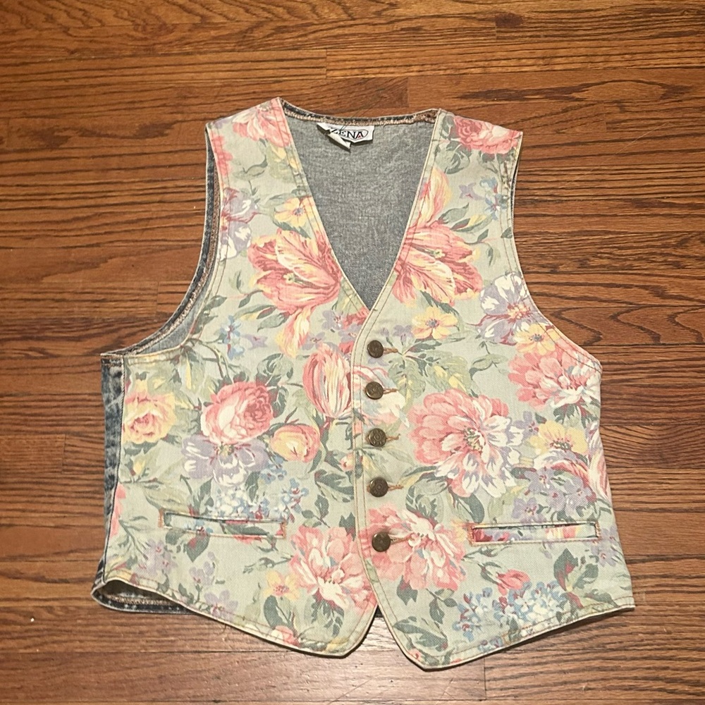 Zena Multicolor Floral Vest